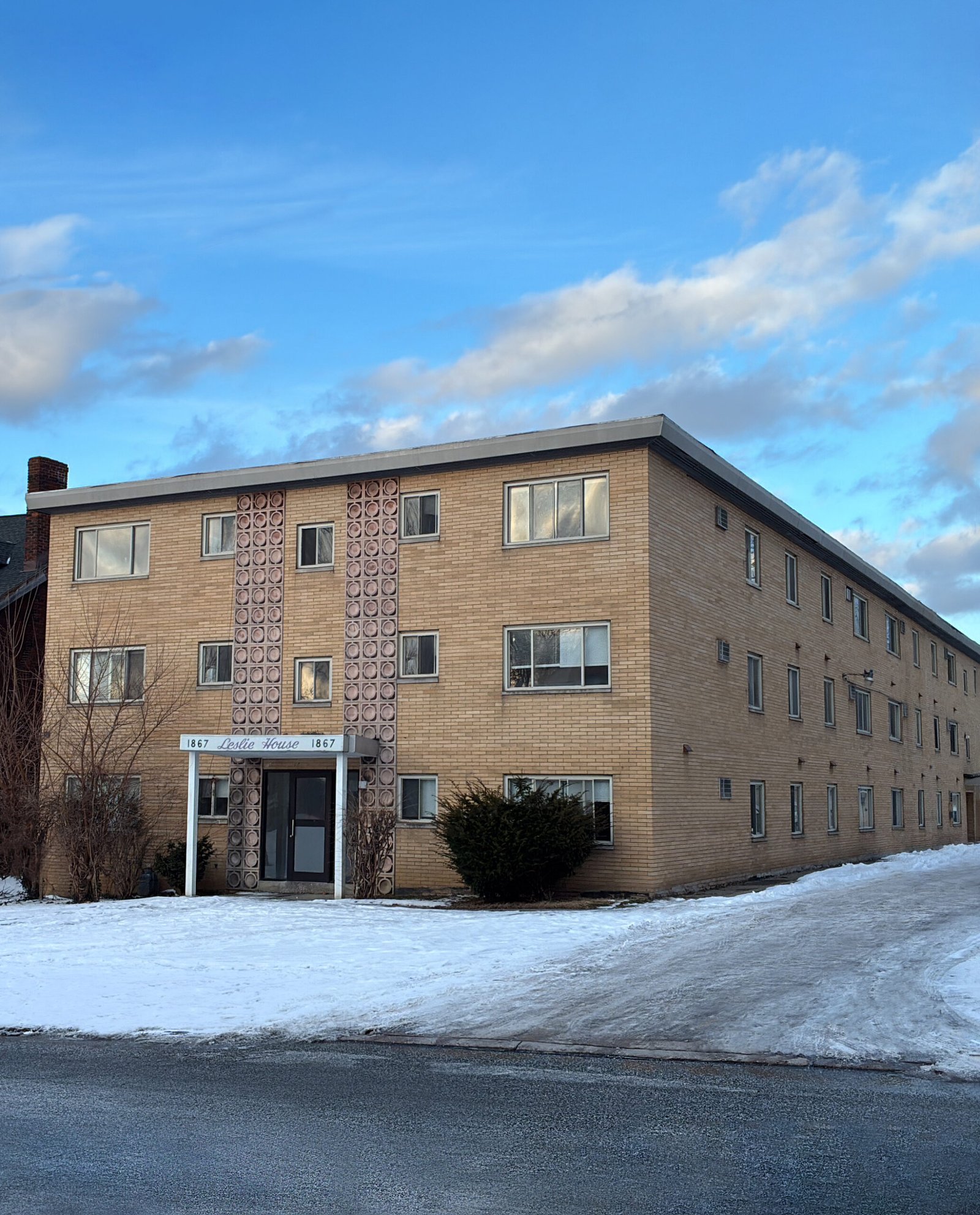 Taylor Apartments exterior at 1867 North Taylor Road